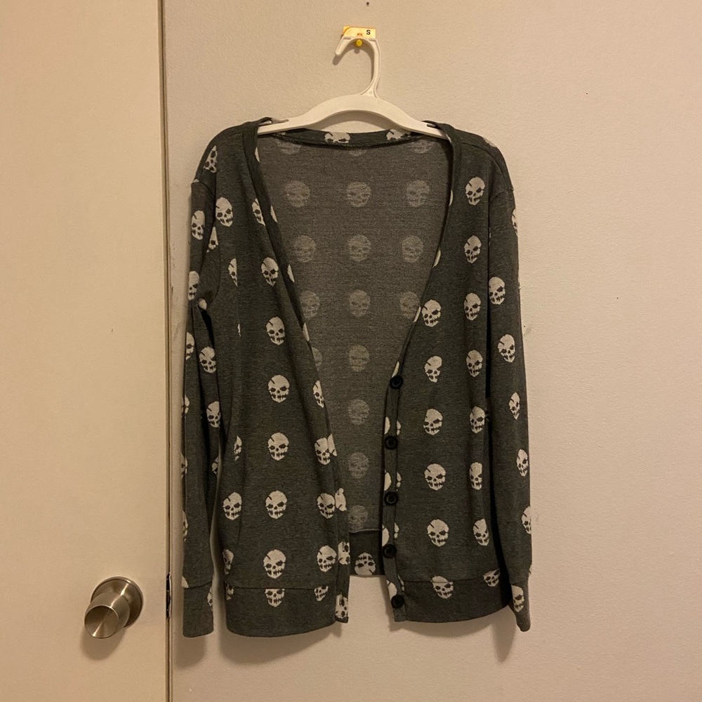skull cardigan